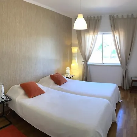 Aroeira Golf Praia 차르네카